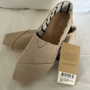 TOMS Women’s Classic Size 6 Natural Canvas